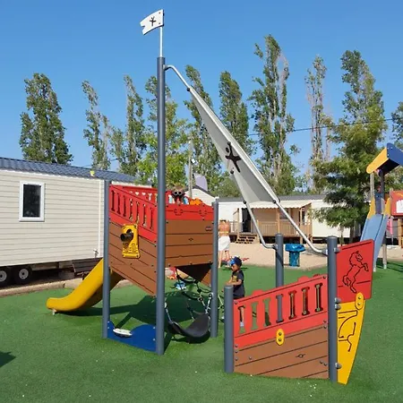 Camping Grand Mobilhome Spacieux 8 Places Frejus/straphael *