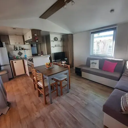 Grand Mobilhome Spacieux 8 Places Frejus/straphael Camping Fréjus