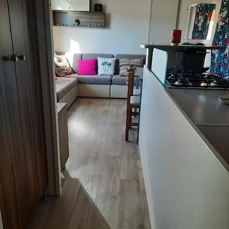 Camping Grand Mobilhome Spacieux 8 Places Frejus/straphael *