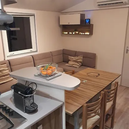 Grand Mobilhome Spacieux 8 Places Frejus/straphael Fréjus