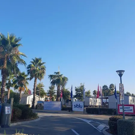 Grand Mobilhome Spacieux 8 Places Frejus/straphael Campsite